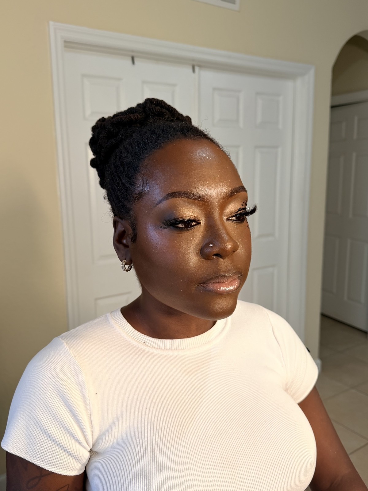 Glitter eye detail