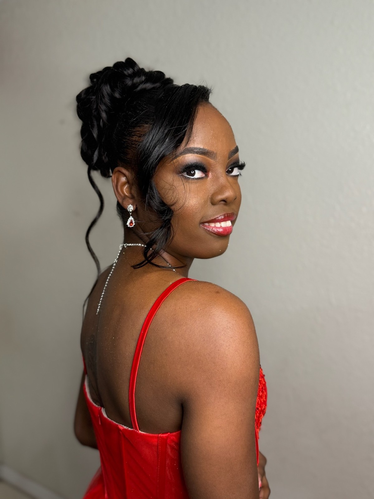 Red dress glam